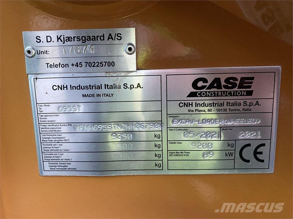 CASE 695 ST 反鏟裝載機