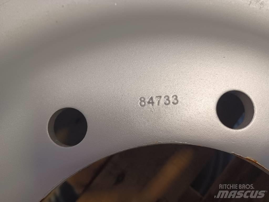 GKN 20x28 vanteet 輪胎、車輪和輪圈