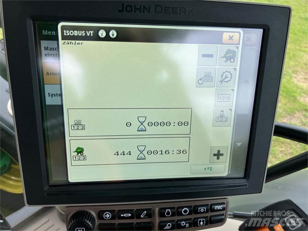 John Deere V461M 圓型牧草打包機