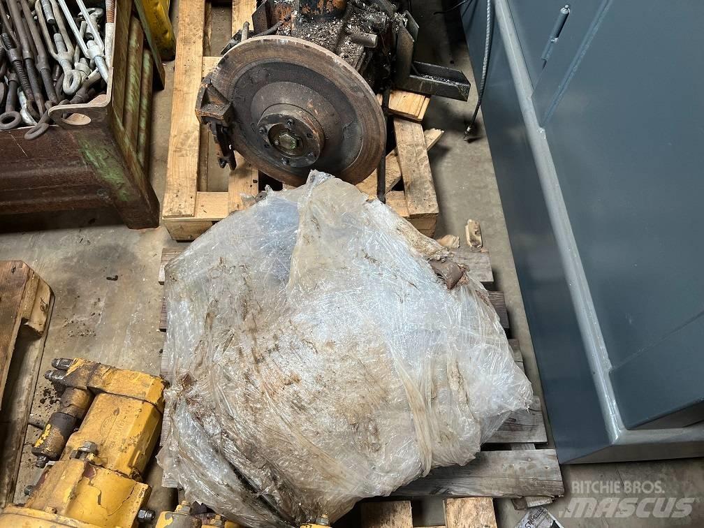 CAT 140 G gearbox 平土機