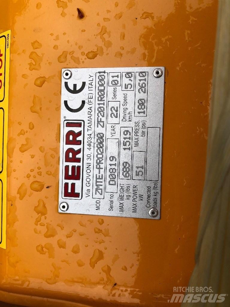 Ferri ZMTE-PRO 2000 莖葉去葉機