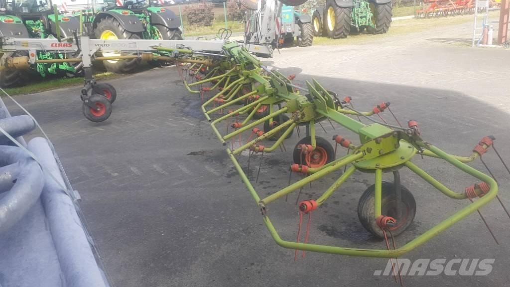 CLAAS VOLTO 1300 T 耙與翻草機