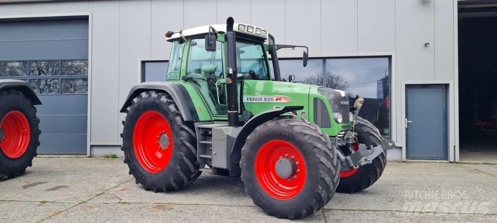 Fendt 820 Vario TMS 曳引機