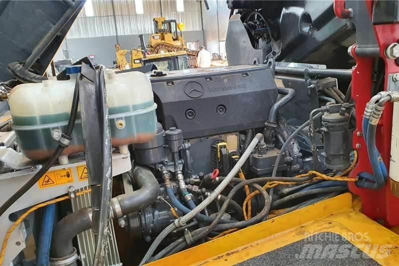 Bell B18E 鉸接式起吊車