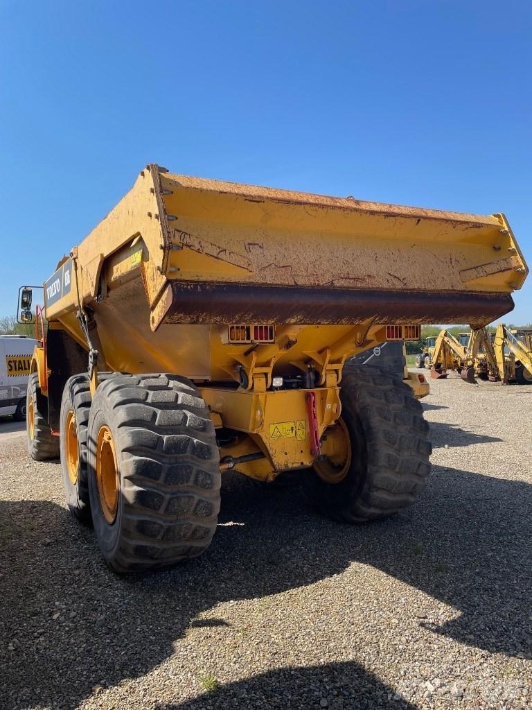 Volvo A30G 鉸接式起吊車