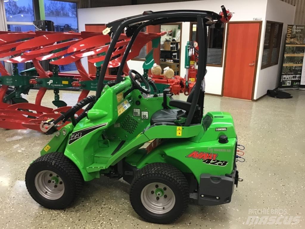 Avant 423 多功能裝載機