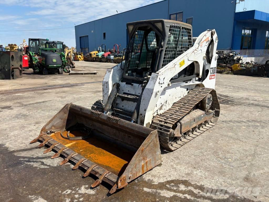 Bobcat T 300 滑移轉向裝載機