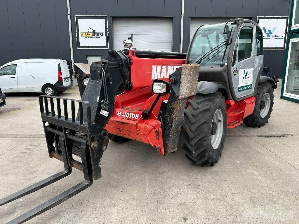 Manitou MT 1440 伸縮臂操作車