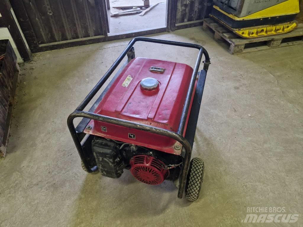 Honda ECMT7000F 汽油發電機