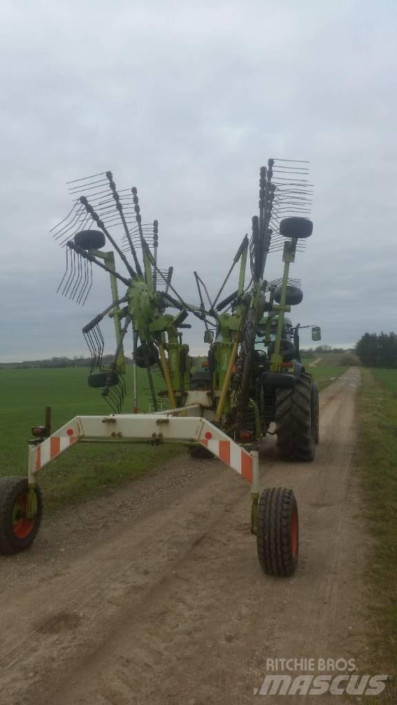 CLAAS 880 LINER 耙與翻草機