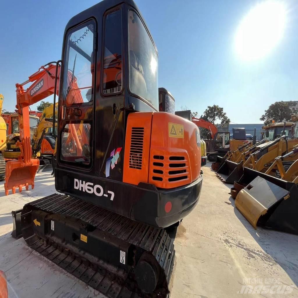 Doosan DH 60-7 小型挖土機/掘鑿機<7t(小型挖掘機)