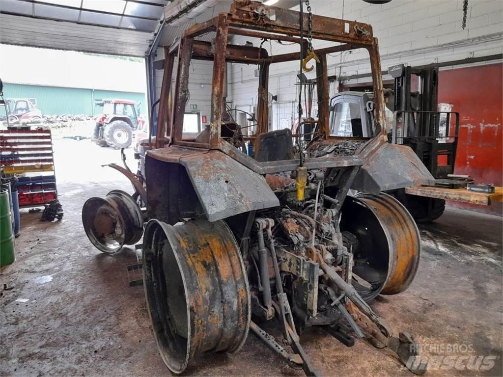 Ford 8240 曳引機