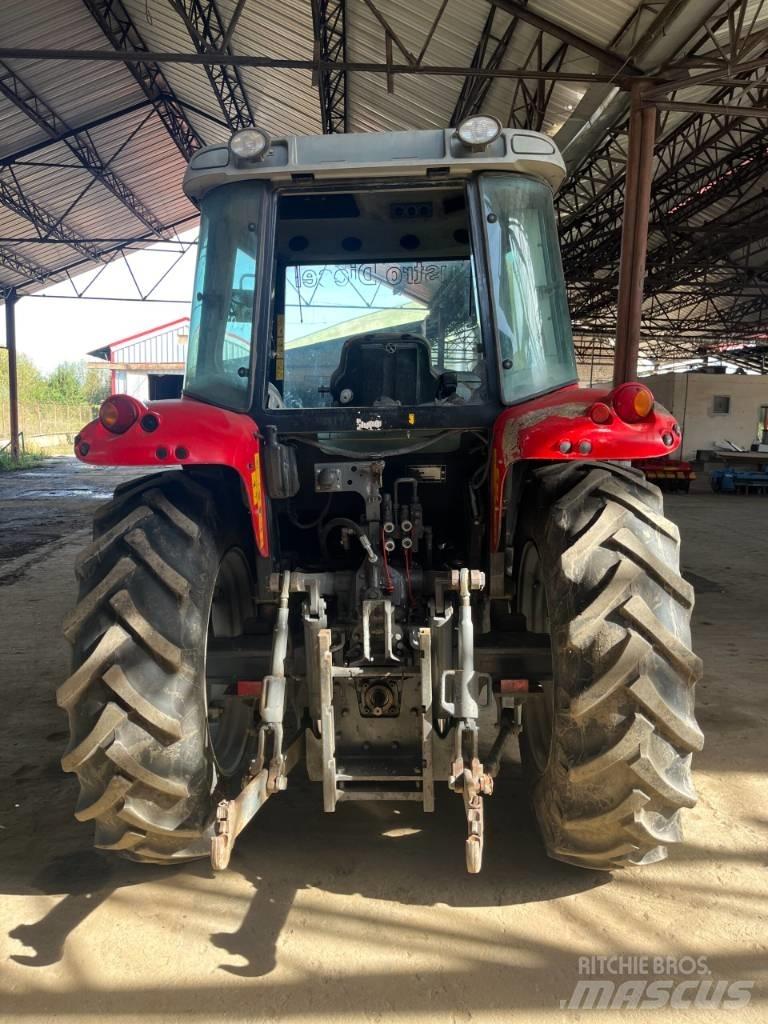Massey Ferguson 5435 曳引機