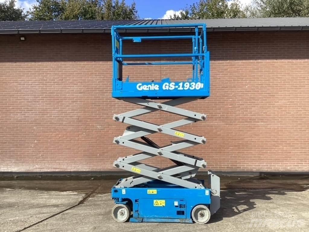 Genie GS1930 剪式升降機