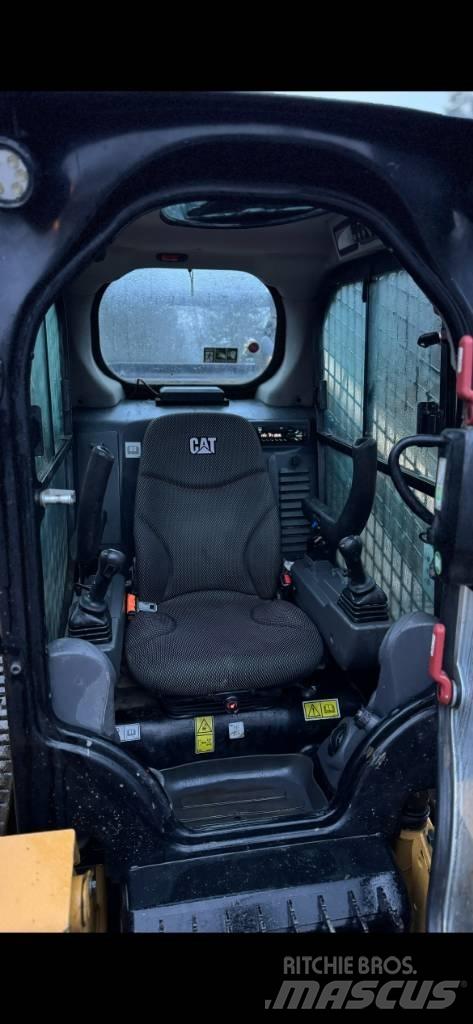 CAT 289 D 滑移轉向裝載機