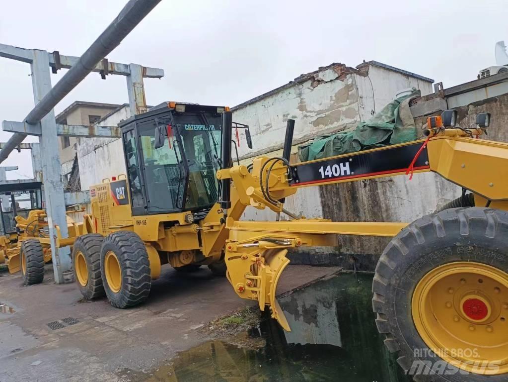 CAT 140 H 平土機