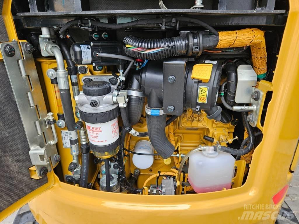 CAT 301.8 小型挖土機/掘鑿機<7t(小型挖掘機)