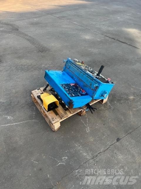 Genie STEROWANIE 伸縮臂高空作業車