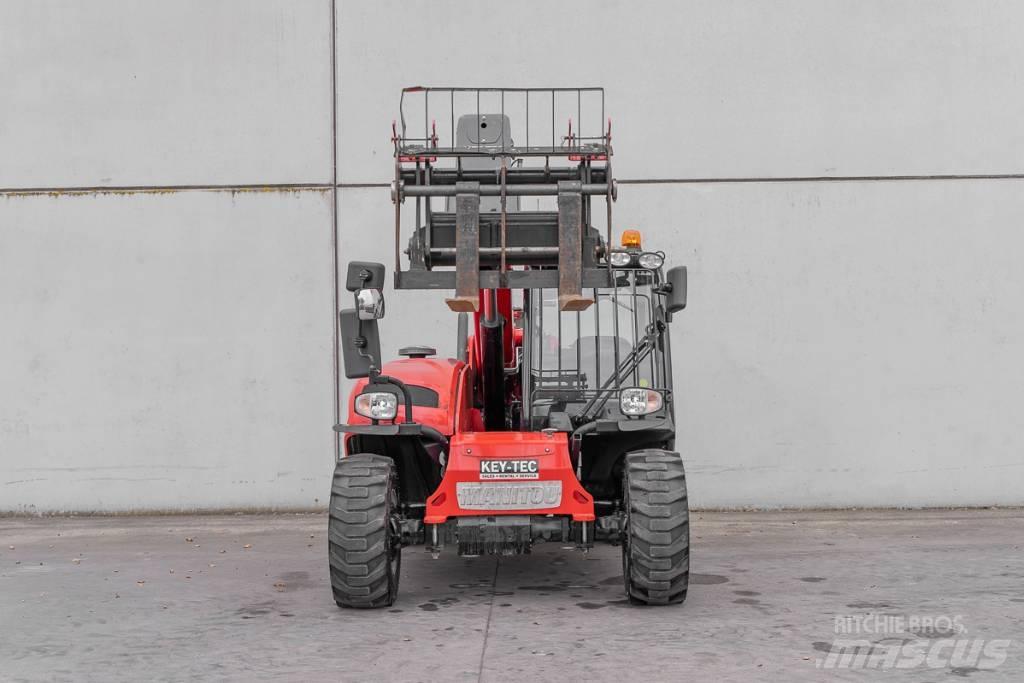 Manitou MT 625 伸縮臂操作車