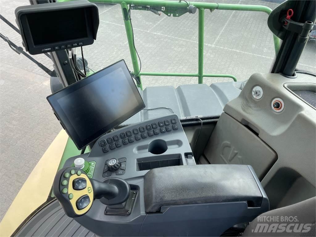 Krone BiG X 780 牧草收穫機