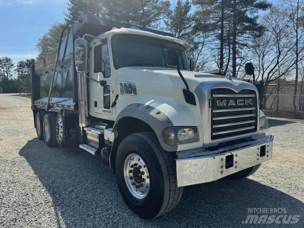 Mack GU433 傾卸式卡車