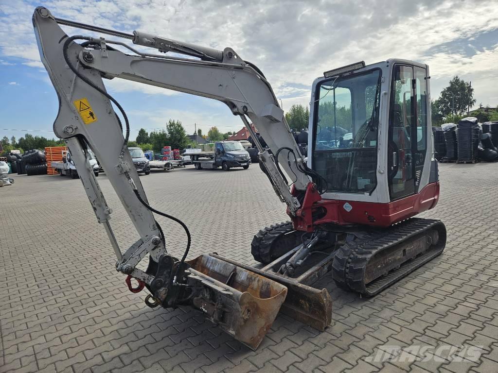 Takeuchi TB 235 小型挖土機/掘鑿機<7t(小型挖掘機)