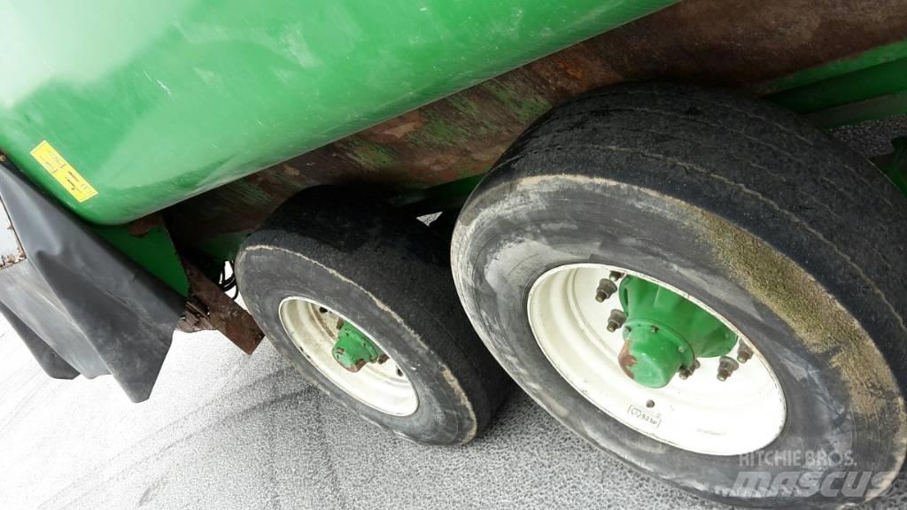 Keenan MF-400 動物進料機