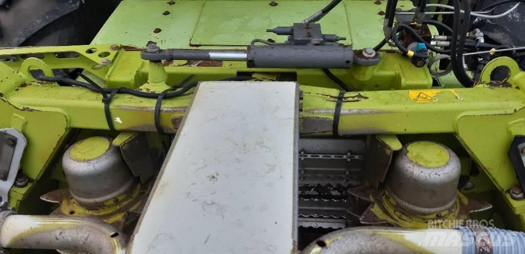 CLAAS Orbis 600 自走式飼料採集機