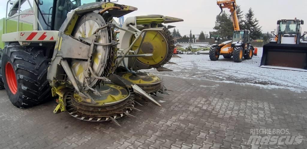 CLAAS Orbis 600 自走式飼料採集機