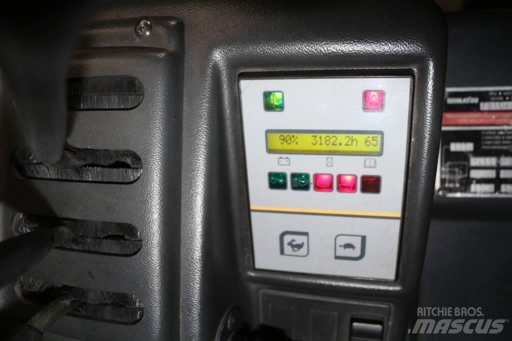 Komatsu FB15M-2R 電動堆高機