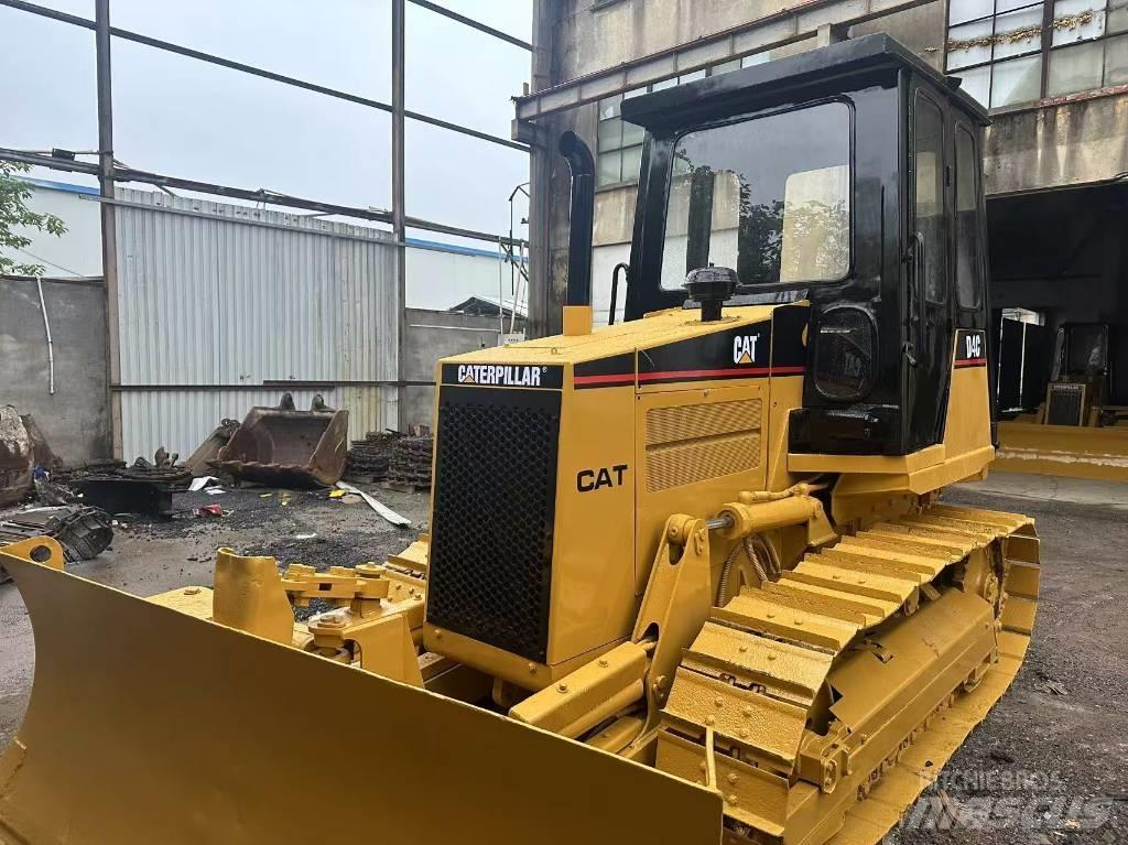 CAT D 4 C 履帶推土機