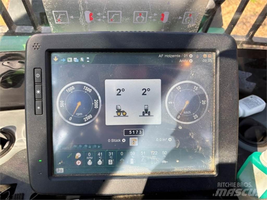 John Deere 1010 G 集運機