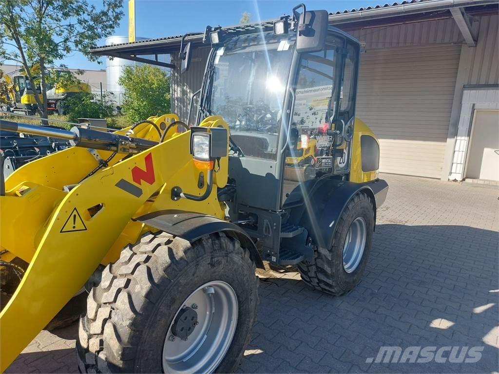 Wacker Neuson WL44 輪胎式裝載機