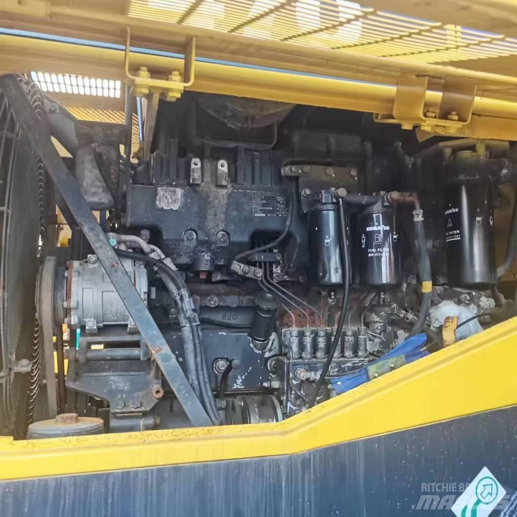 Komatsu WA 320-5 輪胎式裝載機