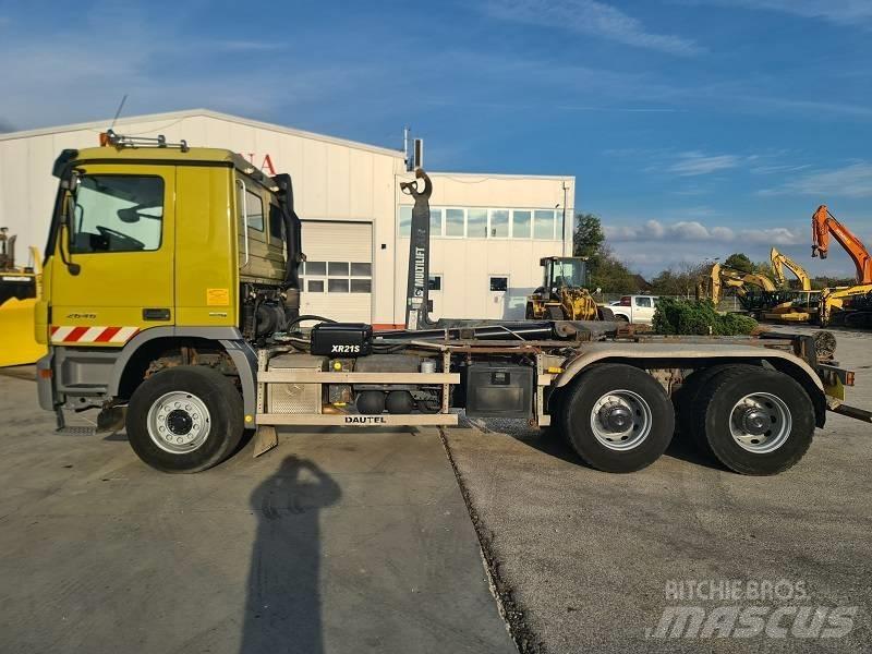 Mercedes-Benz DB2646 吊鉤式起重車
