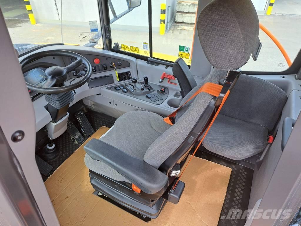 Volvo A 40 G 鉸接式起吊車