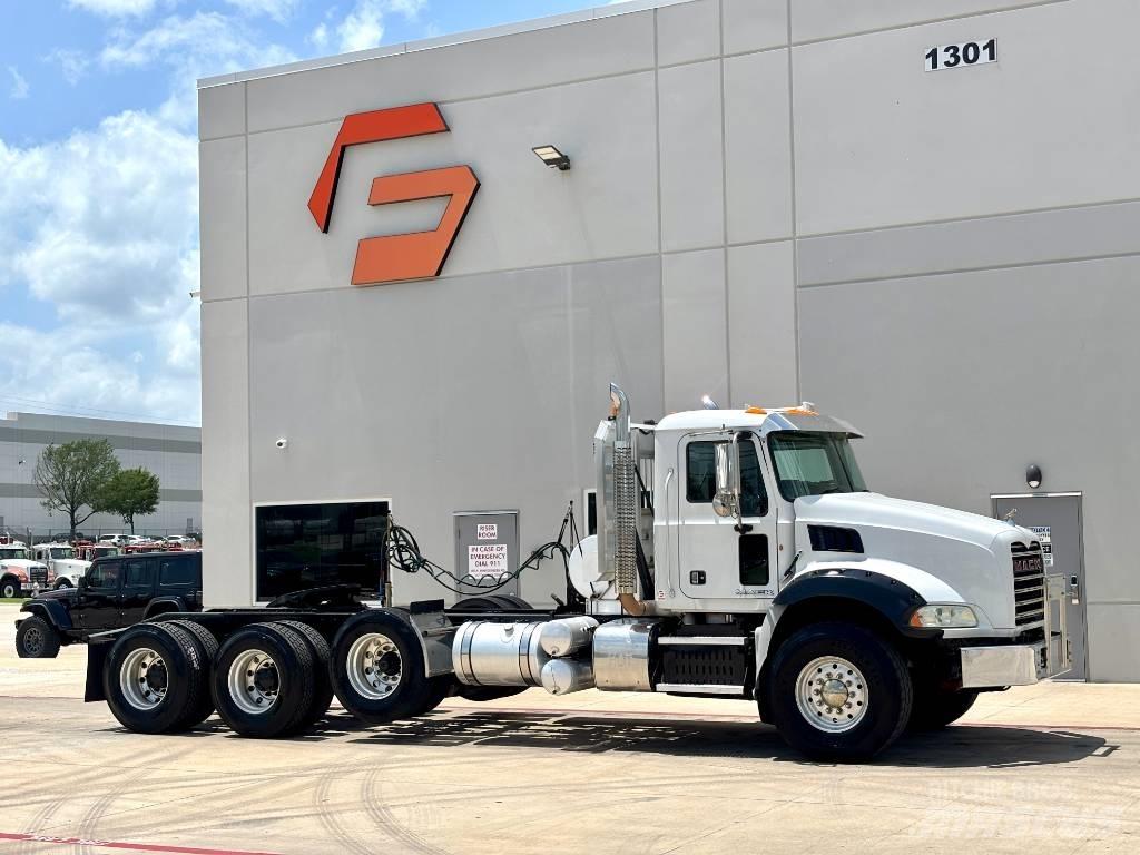 Mack Granite GU 813 曳引機組件