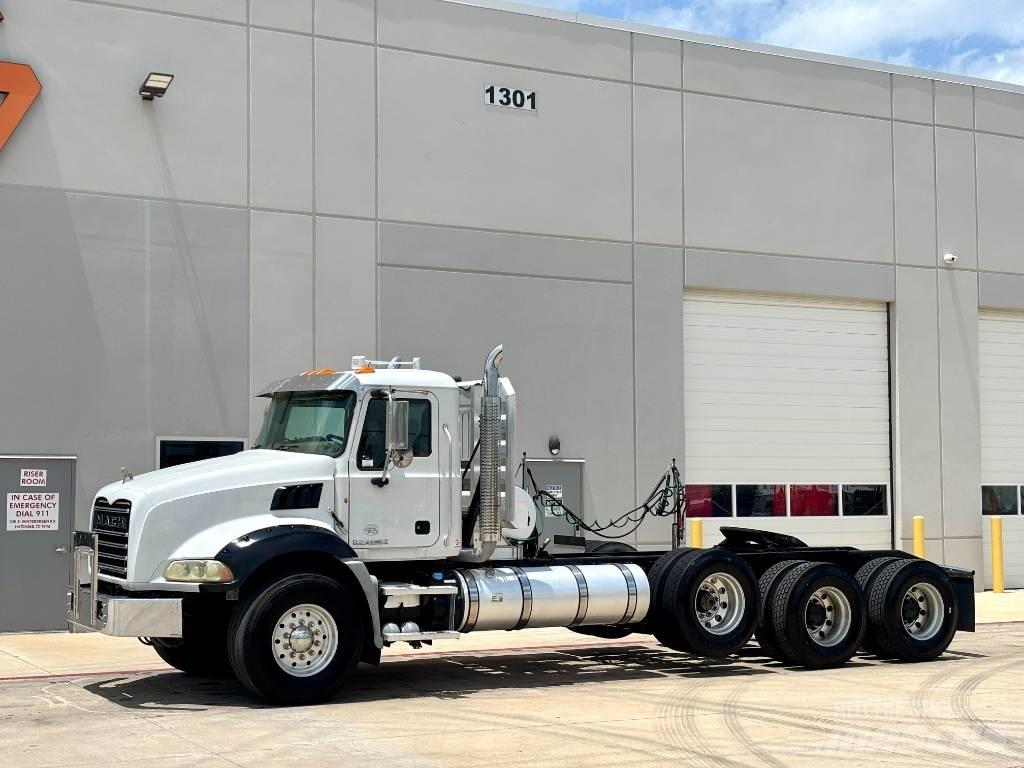 Mack Granite GU 813 曳引機組件