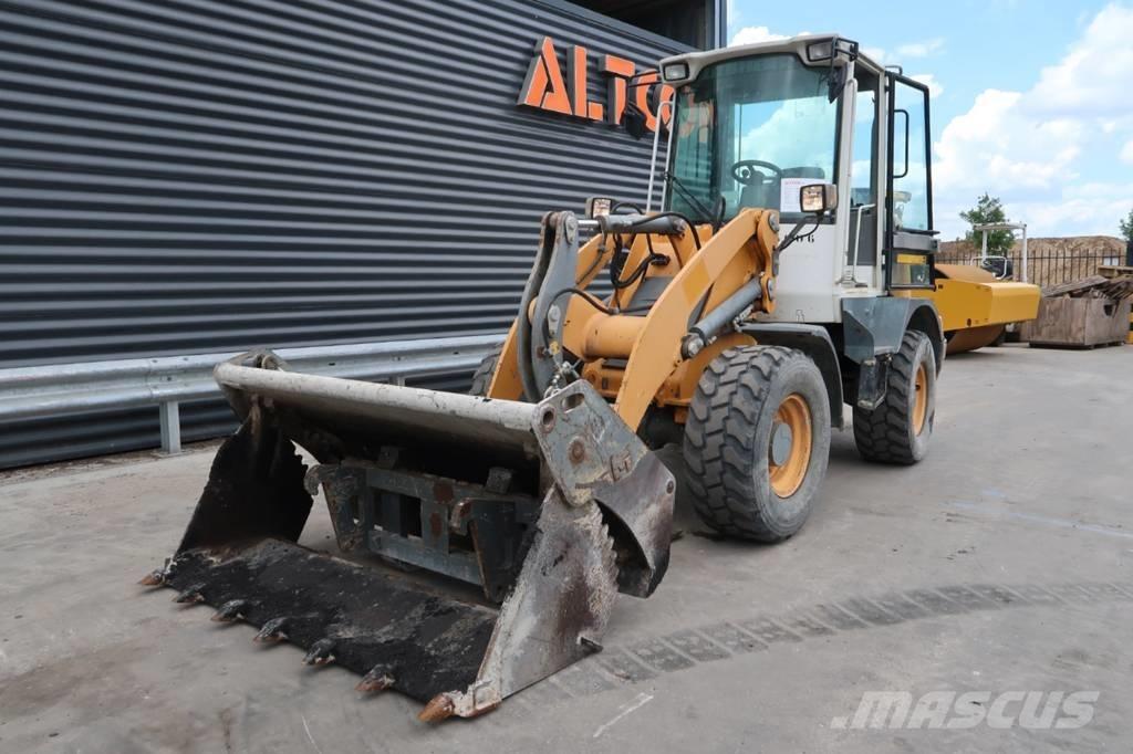 Liebherr L 506 輪胎式裝載機
