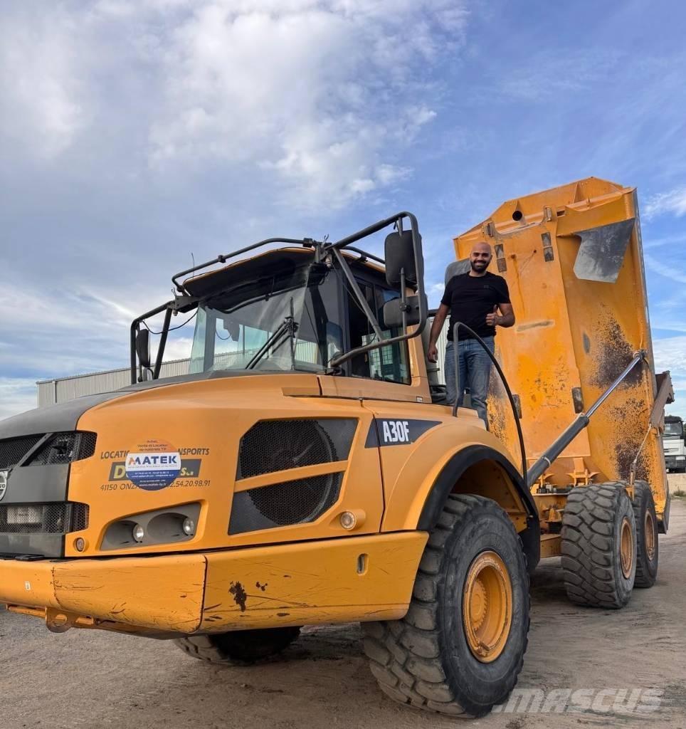 Volvo A 30 F 鉸接式起吊車