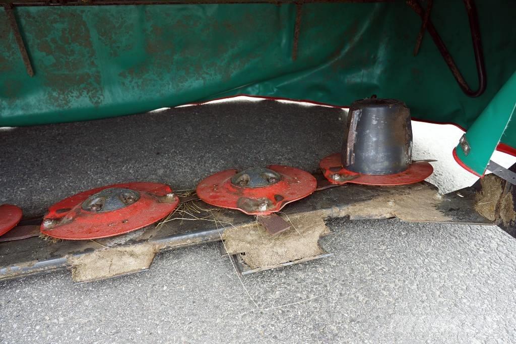 Kverneland 2324 割草調節裝置