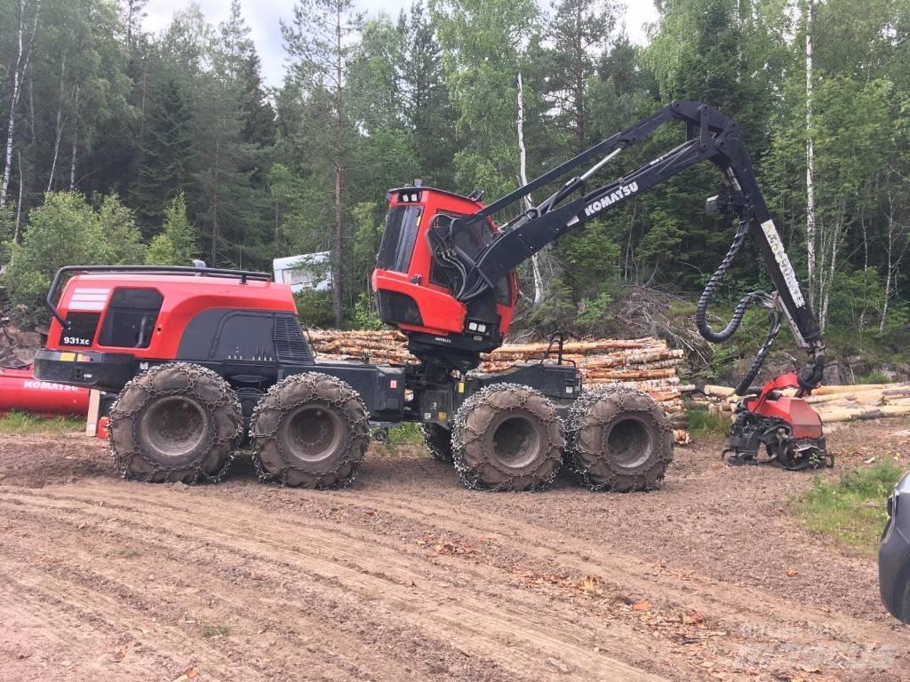 Komatsu 931 XC 收穫機