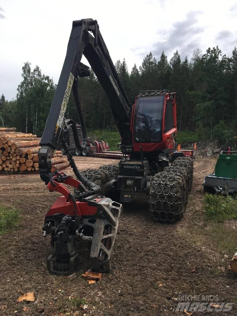 Komatsu 931 XC 收穫機