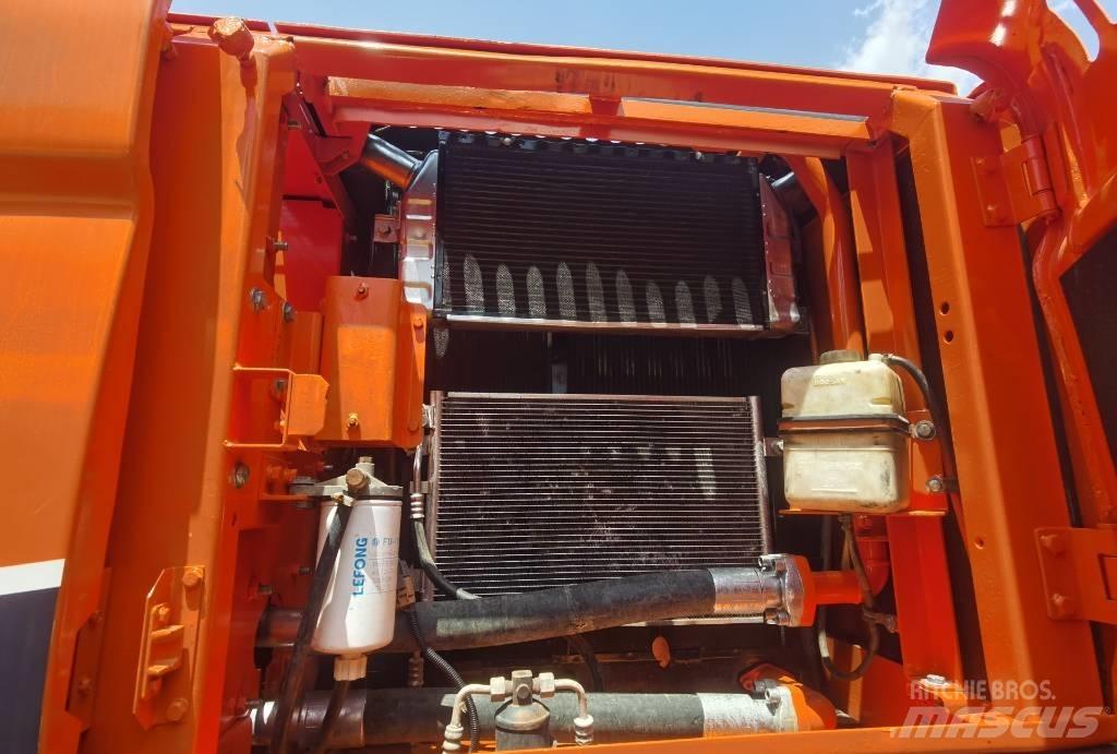Doosan dx225lc-9c 履帶式 挖土機/掘鑿機/挖掘機