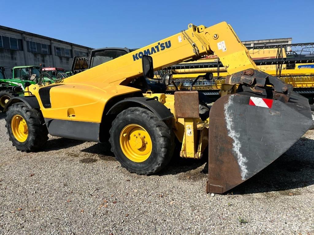Komatsu WH 713 伸縮臂操作車