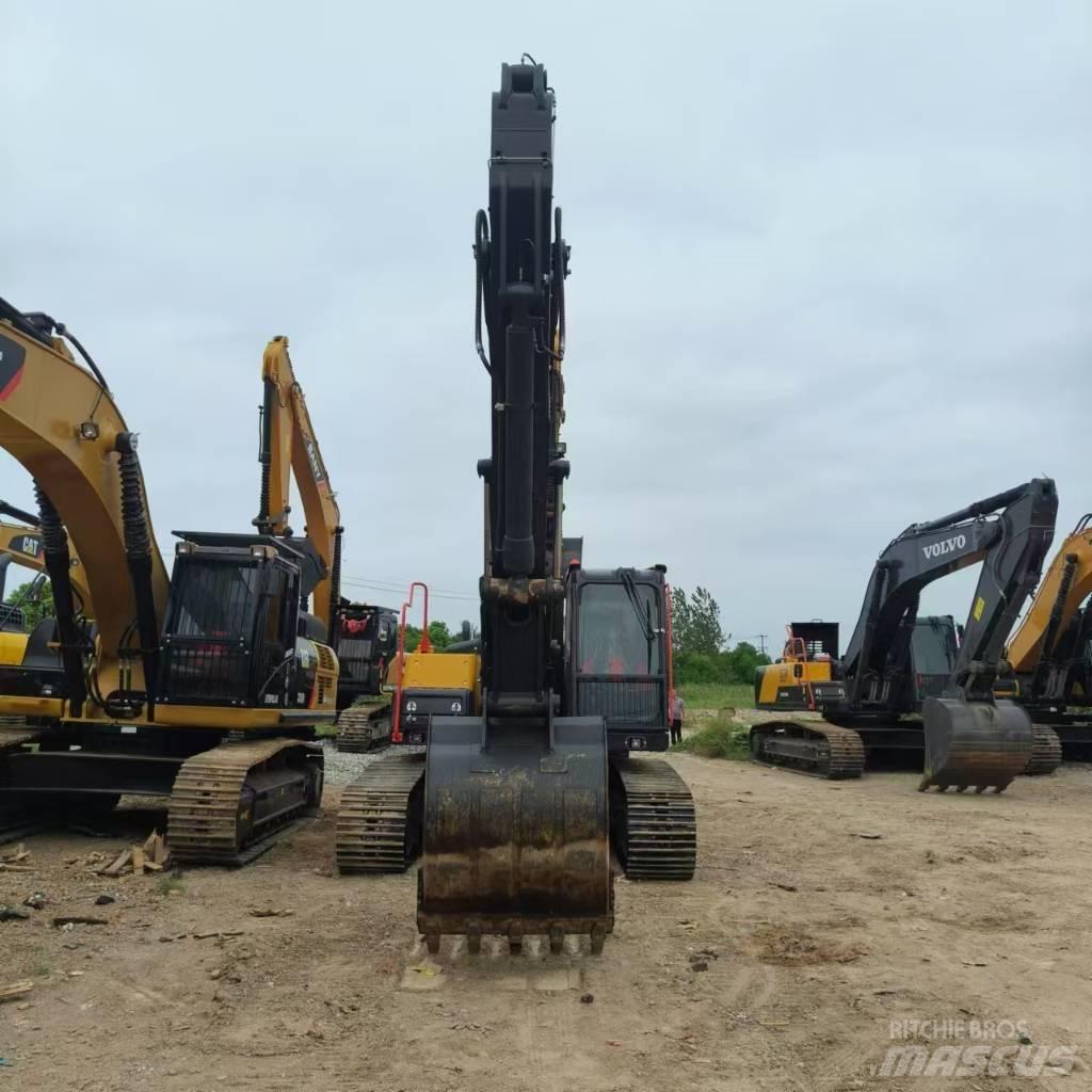Volvo EC 240 履帶式 挖土機/掘鑿機/挖掘機