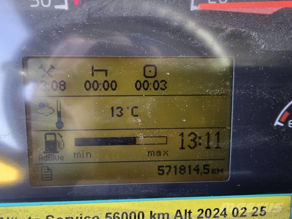 Volvo FM 300 貨箱式卡車