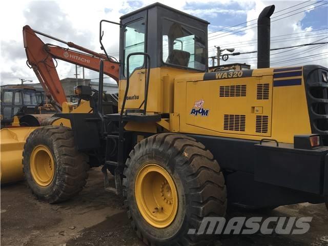 Komatsu WA 380 輪胎式裝載機