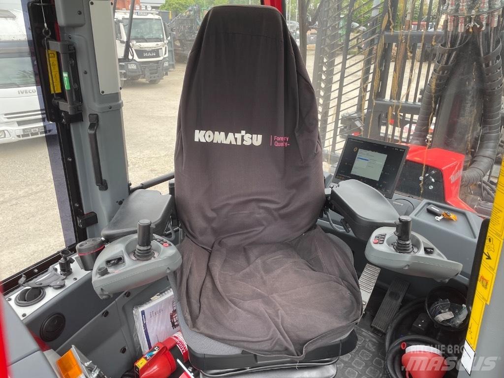 Komatsu 855 集運機