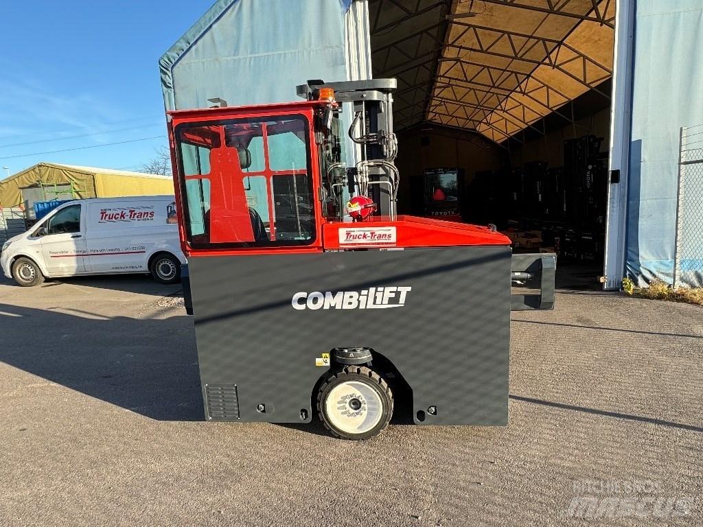 Combilift C3000ET 四向前伸式堆高機(叉車)